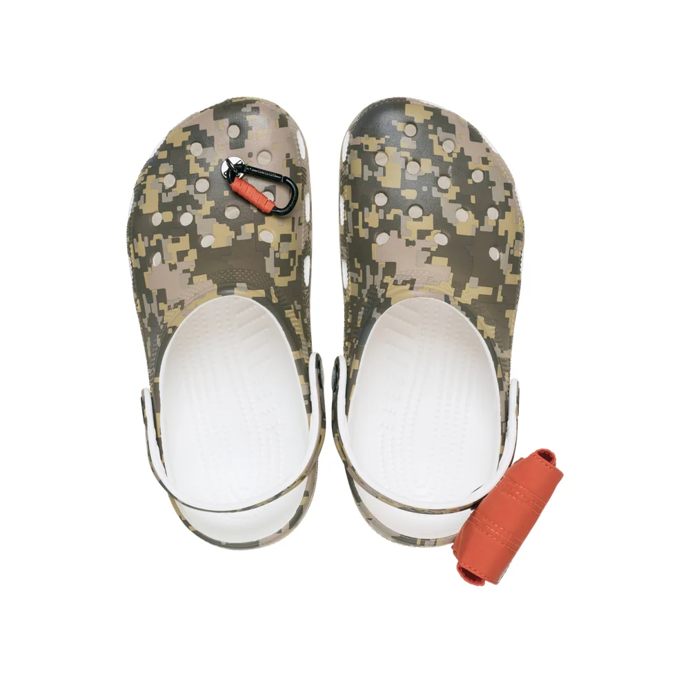 211535-1D3-7_1800x1800